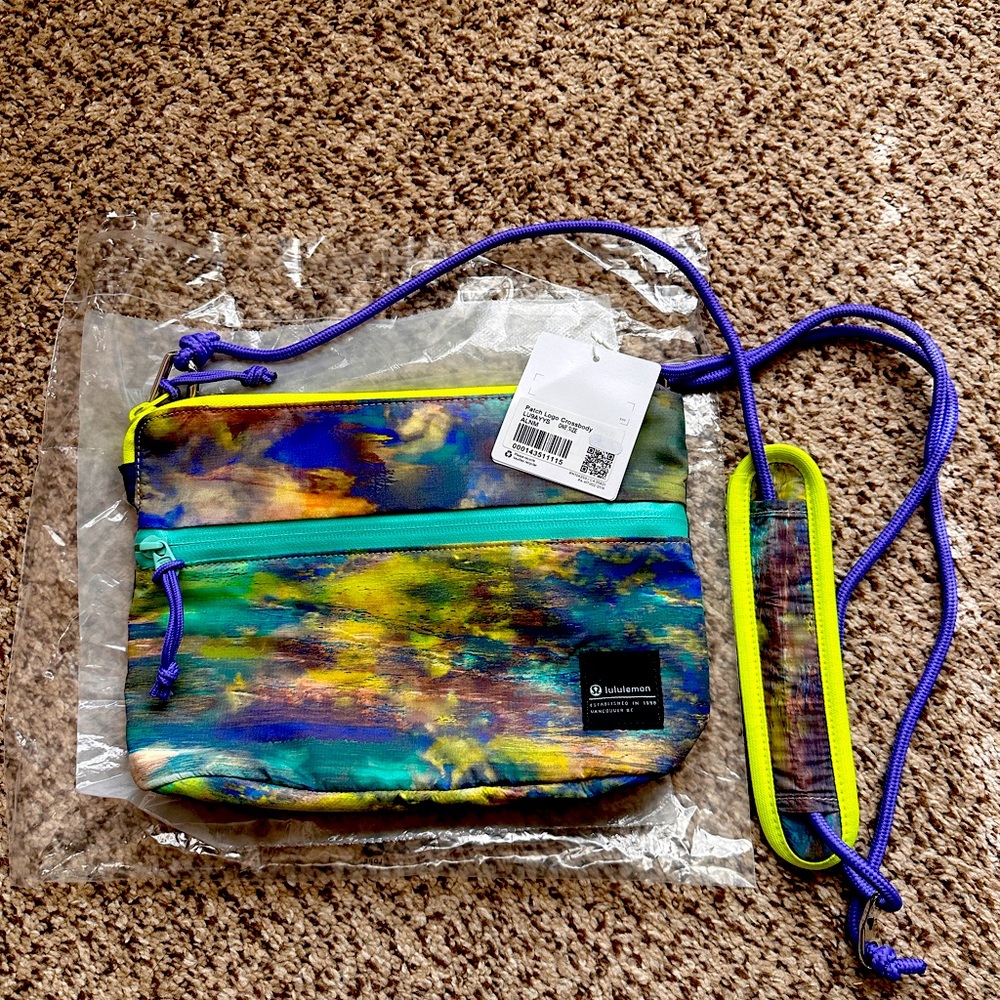 Lululemon 2022 Release Patch Logo Crossbody